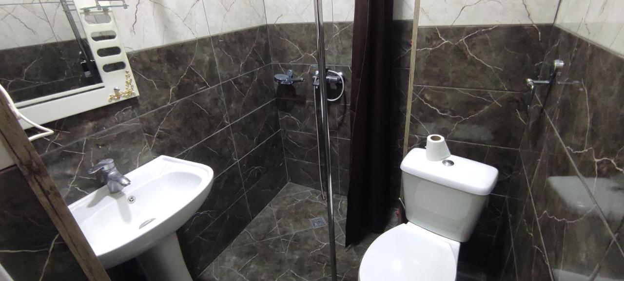 Family hotel ın batumı maretı str 2 Dış mekan fotoğraf