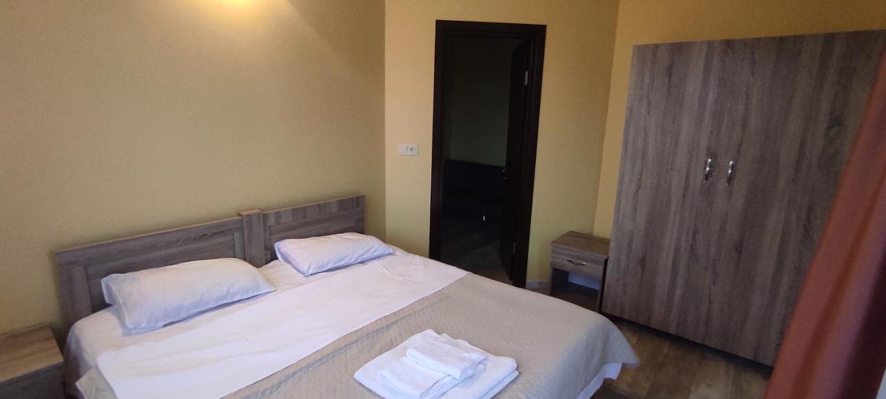 Family hotel ın batumı maretı str 2 Dış mekan fotoğraf