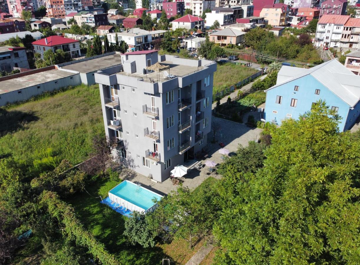 Family hotel ın batumı maretı str 2 Dış mekan fotoğraf