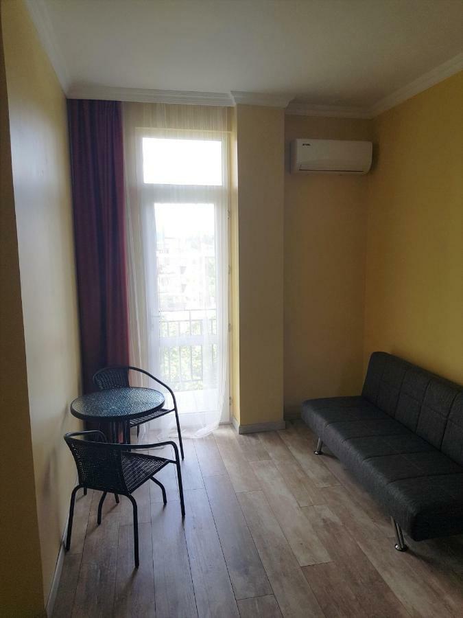 Family hotel ın batumı maretı str 2 Dış mekan fotoğraf