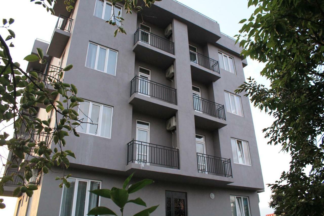 Family hotel ın batumı maretı str 2 Dış mekan fotoğraf