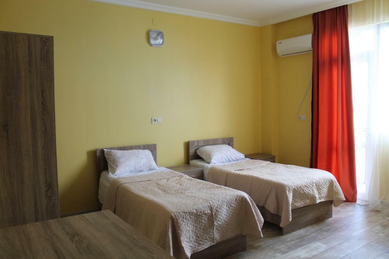 Family hotel ın batumı maretı str 2 Dış mekan fotoğraf