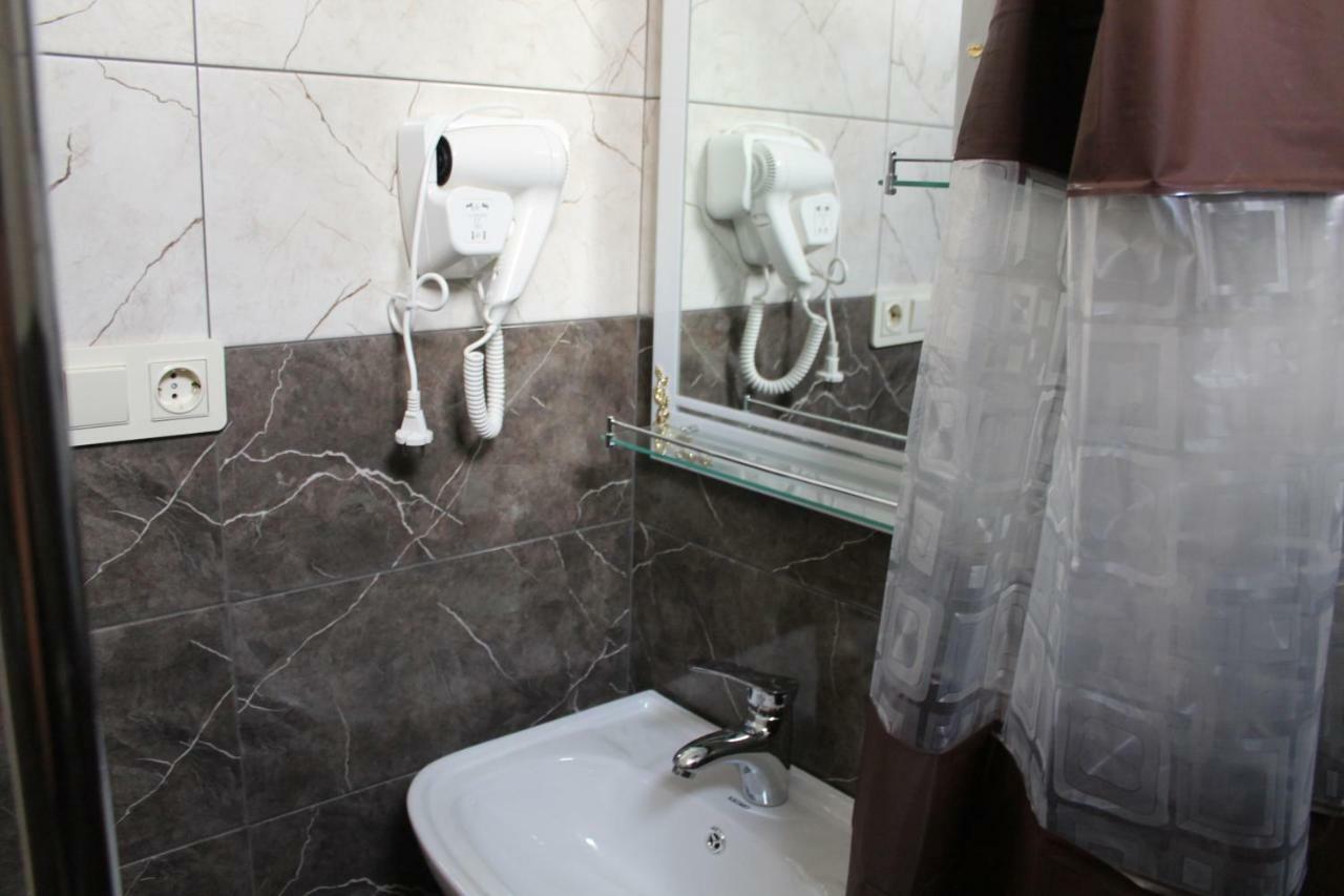 Family hotel ın batumı maretı str 2 Dış mekan fotoğraf