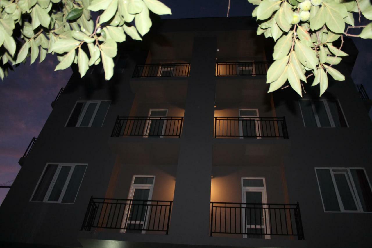 Family hotel ın batumı maretı str 2 Dış mekan fotoğraf